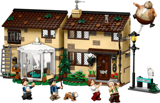 LEGO Privet Drive: Aunt Marge's Visit (76451)